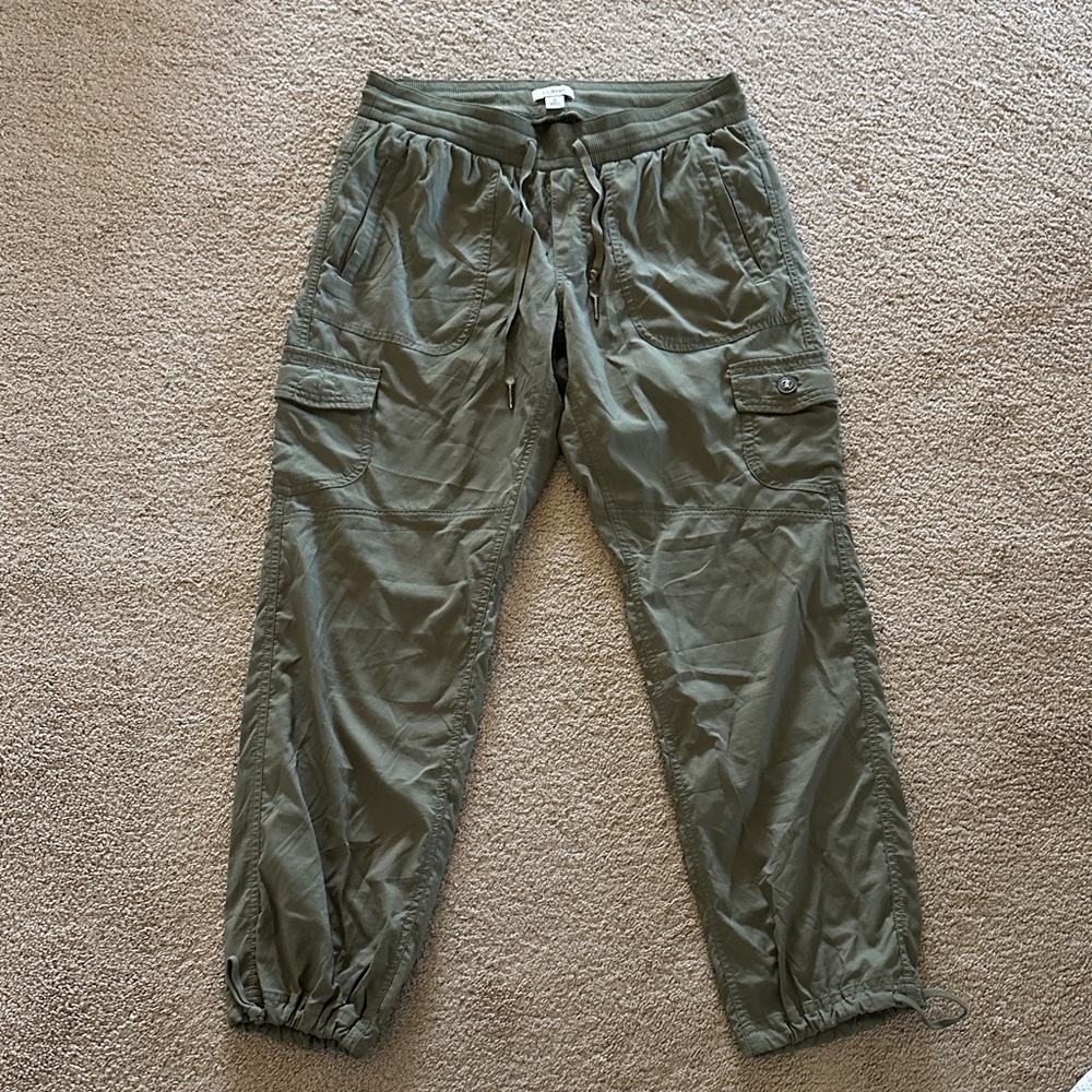 L.L. Bean Women’s vista Cargo Pants